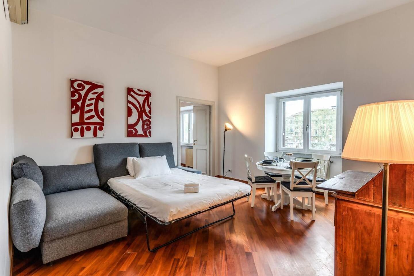 Splendid Flat On The Tiber River Rzym Zewnętrze zdjęcie