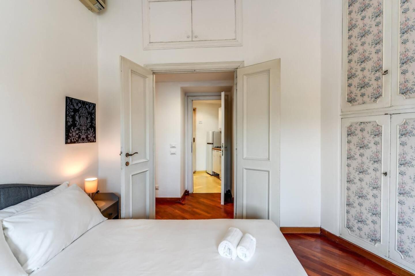 Splendid Flat On The Tiber River Rzym Zewnętrze zdjęcie
