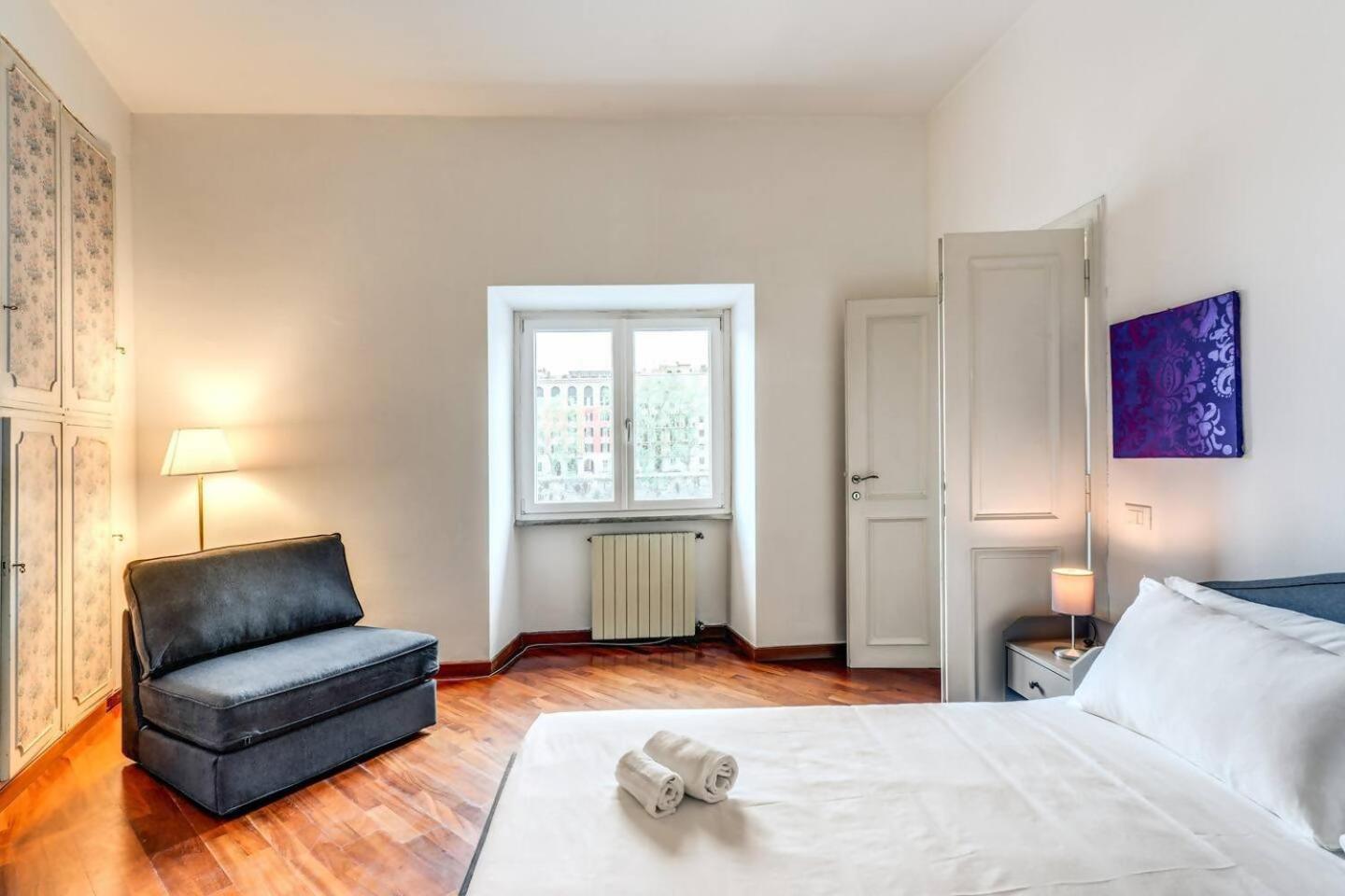 Splendid Flat On The Tiber River Rzym Zewnętrze zdjęcie